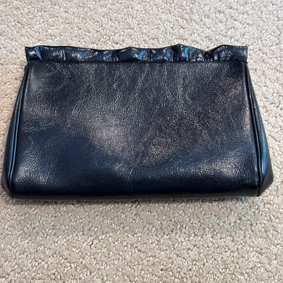 VTG Black Convertible Clutch Bag Metal Kissing Clasp & Strap Ruffle Faux Leather - Picture 1 of 12
